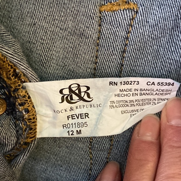 Rock and republic Jean leggings. - Picture 2 of 3